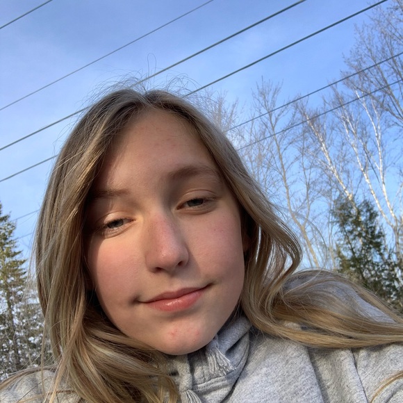 Meet your Posher, Mya - Picture 1 of 1